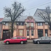 Міраж, hótel í Uzhhorod