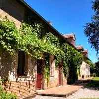 Le Domaine du Petit Tertre, hotel en Saint-Jean-dʼAssé