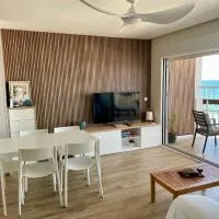 Precioso apartamento en primera línea de playa, hotel en Mareny Blau