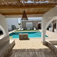 Villa Mazzyd, ξενοδοχείο σε Temlale