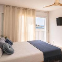 1 minute from the beach, In the heart of Roses, Side sea view Estudio, hotell i Roses