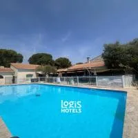 Logis Hôtel Restaurant Les Aubuns, hotel v destinácii Caissargues