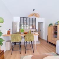 Studio Le Tierc&eacute;-2 by Interhome، فندق في كاجنيس سور مير