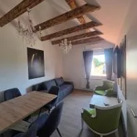 Apartmaji Picasso Design, hotel v destinaci Veržej