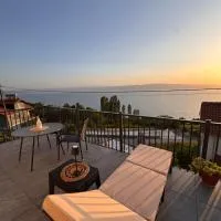 2 minutes from Beach Private House Terrace，Elshani的飯店