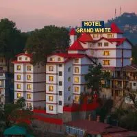 Hotel White Grand - near ISBT bus stand - A Centrally heated property: Shimla şehrinde bir otel