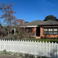 Jalynn homestay, hotel di Glen Waverley