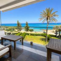 Trident Luxury Beach Apt by TrulyCyprus, hotel v Protarasi