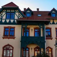 Villa Weißbach - Haus Hilda, hotel u gradu 'Flöha'