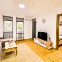 New Modern Apartments with Private Parking, viešbutis mieste Leštane