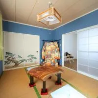 Stay Chacha 城下町茶茶2F, hotell i Marugame