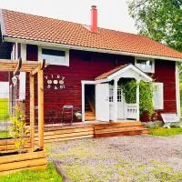 Rosengården - Viby B&Bi, hotel i Vretstorp