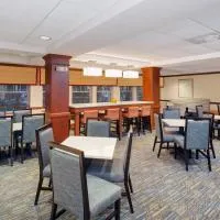 漢普頓南錫布魯克快捷假日&套房酒店，錫布魯克的飯店