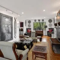 Luangisa African House، فندق في Mount Vernon