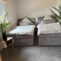 Cölbe Ferienwohnung wohnen auf Zeit، فندق في كُلب