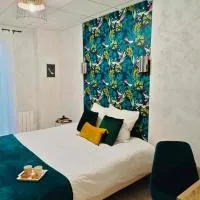 Savana Lodge, Wi-Fi, Parking Privé et Calme, Sortie 12 ChanaS, hotel em Chanas