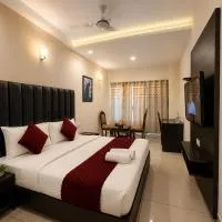 JB Residency Hotel & Banquets !! Top Rated Family Hotel in Chandigarh Tricity, hotel u gradu 'Chandīgarh'