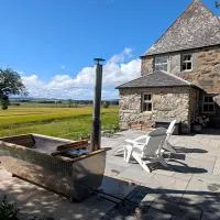 The Lodges @ Barra Castle, hotell sihtkohas Inverurie
