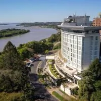 Howard Johnson Plaza Resort & Casino Mayorazgo, hotel sa Paraná