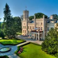 Pałac Mierzęcin Wellness & Wine Resort, Hotel in Mierzęcin