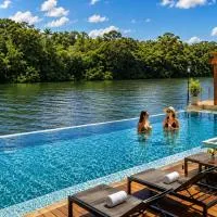 Grand Resort & Residences, hotel a Belize City