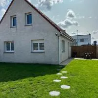 Maison proche de la plage et du CNPE, hotelli kohteessa Oye-Plage