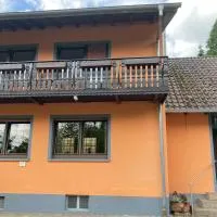 Zum Schwellborn، فندق في Rinnthal
