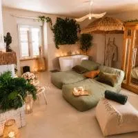 Suite Climatisé Bali SPA et sauna privé pour 2-Châteaux de la Loire, hotel u gradu Kur Ševerni