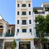 Khách sạn Đạt Tiến Quân, hotel v destinaci Ấp Bình Hưng