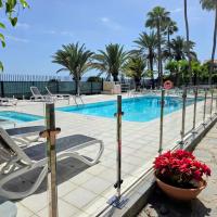 8i Ocean Front Playa 4, hotel u gradu San Bartolome