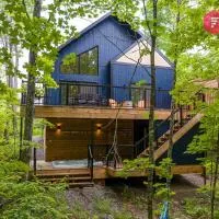 Le Bellevue - Chalet avec spa privé TV 65" Sonos à Pont Rouge - Resort près de Québec, hotel di Pont-Rouge