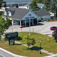 Quality Inn & Suites Mackinaw City Beachfront, hotel Mackinaw Cityben