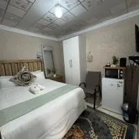 Tumello's Guesthouse, Hotel in Idutywa