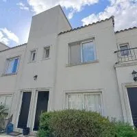 Moderno Dúplex con Jardín en Barrio Cerrado, Pilar, hotelli kohteessa Pilar