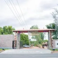 테니에 위치한 호텔 Maaya Farmstay