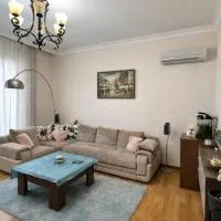 nearby Airport Apartment, готель у місті Bina