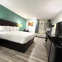 Baymont Inn & Suites by Wyndham Newton IA, hotel sa Newton