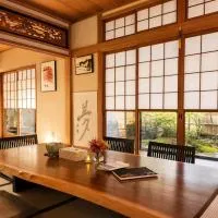 Aoyamadai Bettei, hotel i Suita