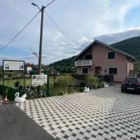 Apartman Demirovic, hotel in Orašac