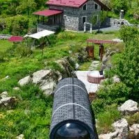 River Home Villa, hotel di Kʼaghsi