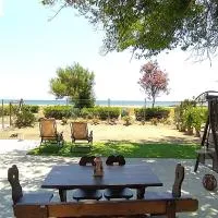 Mareliva Retreat, hotel v mestu Trinísia