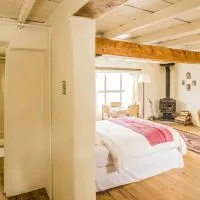 Taos Goji Farm & Eco-Lodge Retreat, отель в городе Arroyo Seco