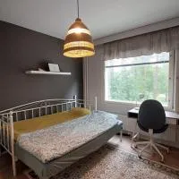 Private Room in Host-Occupied Apartment โรงแรมในตูร์กู