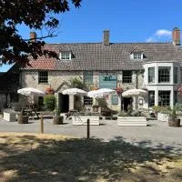 Charlton में, होटल The Horse And Groom Inn