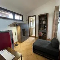Nenniri's house، فندق في Villamassargia