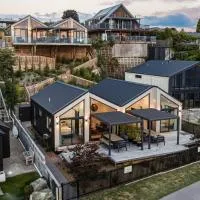 Roam Taupo Lake Front Unit 1 - Spa Pool, hotel a Taupo