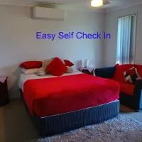 BLK Stays Guest House Deluxe Units Morayfield, hotel in Morayfield
