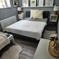 Home Apartman, hotel din Nagyesztergár