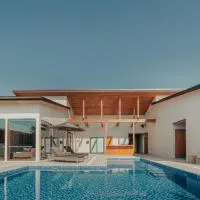 8月新築OPEN,ビーチ徒歩2分,都心から60分の楽園,温水プール,巨大モニター,---THE Ocean's Villa 九十九里---, hotel en Kujukuri