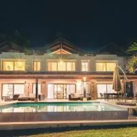 Luxurious Villa at Puerto Bahia with Great Views, hotel en Sabana